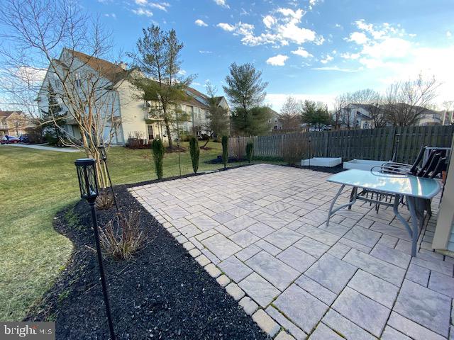 30 Claver Hill Way — photo
