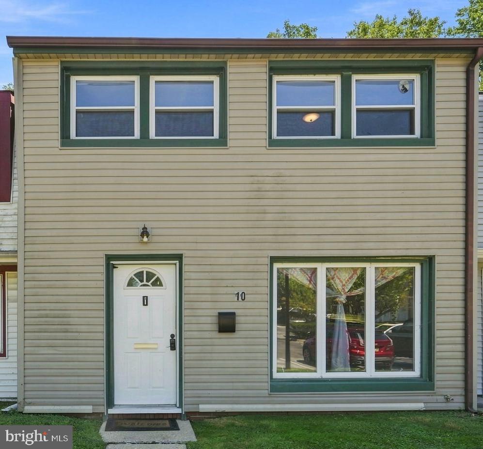 10 Ruscombe Ct — photo