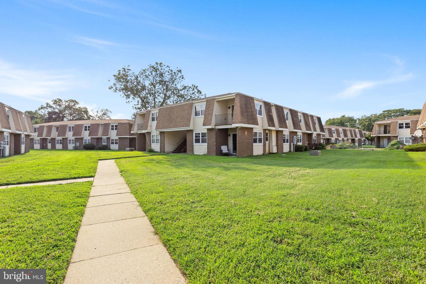 4-5 Florence Tollgate Pl — photo