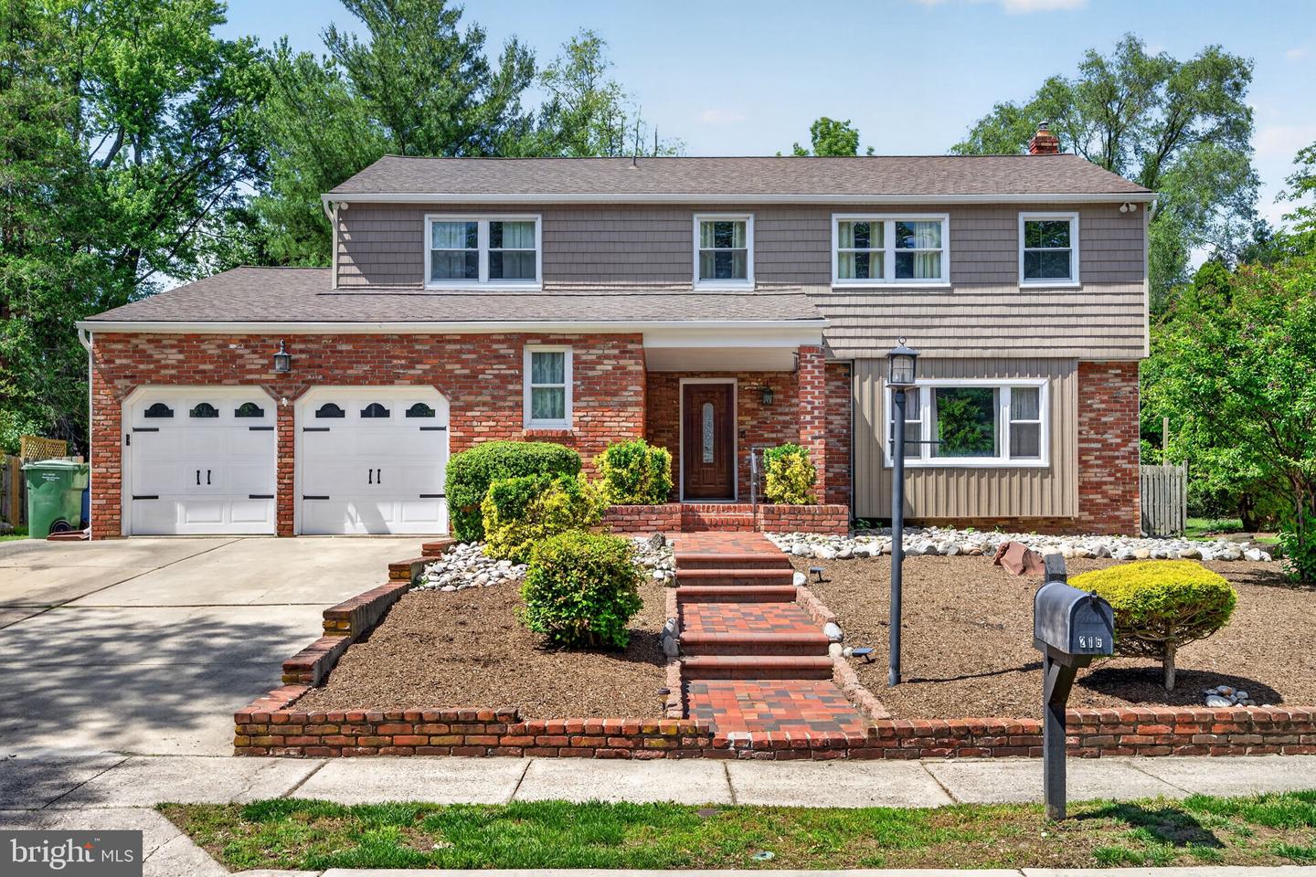 216 Hamilton Rd — photo