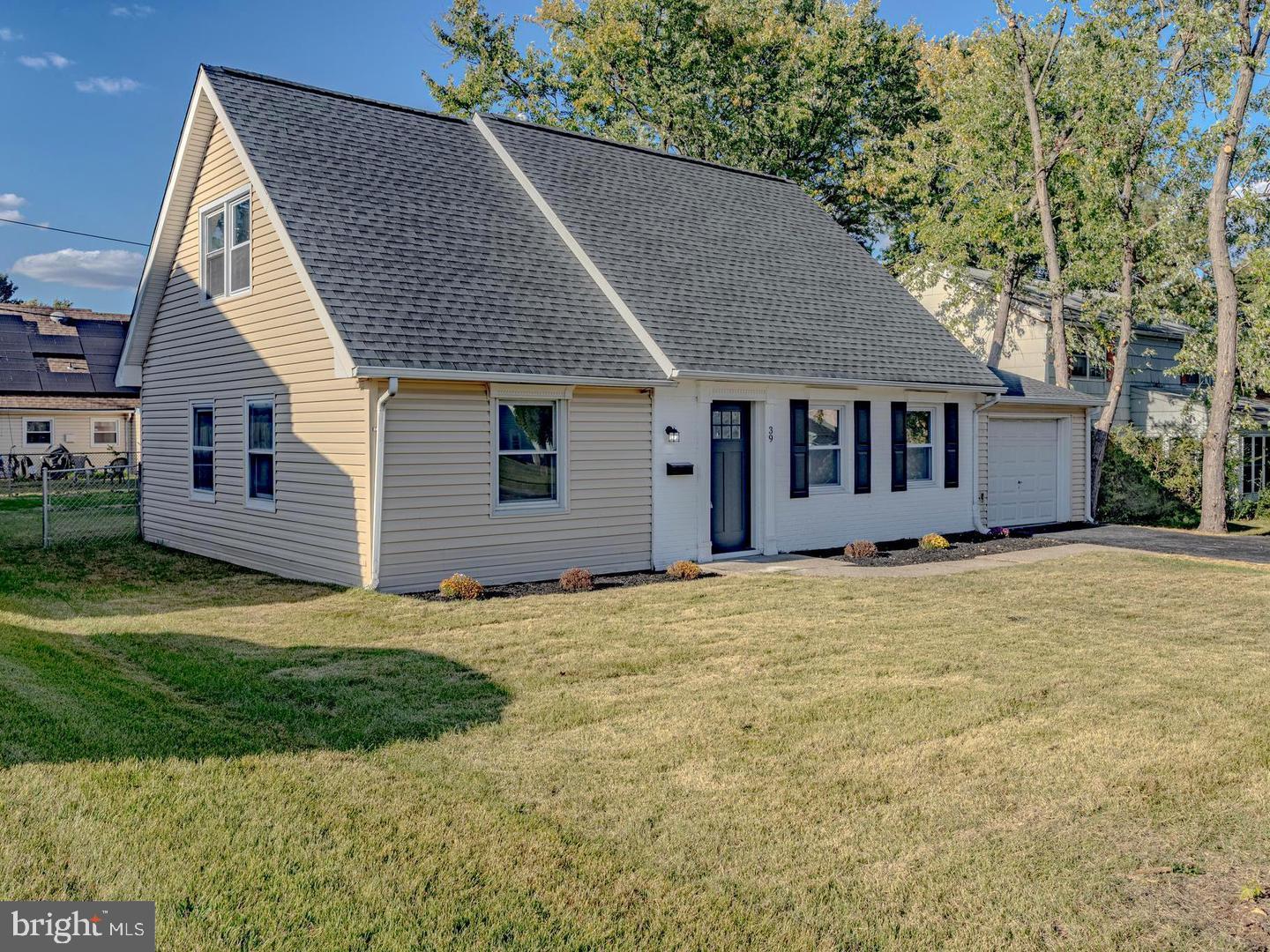 39 Middleton Ln — photo