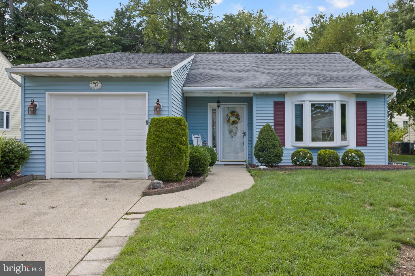 114 Candlelight Ct — photo
