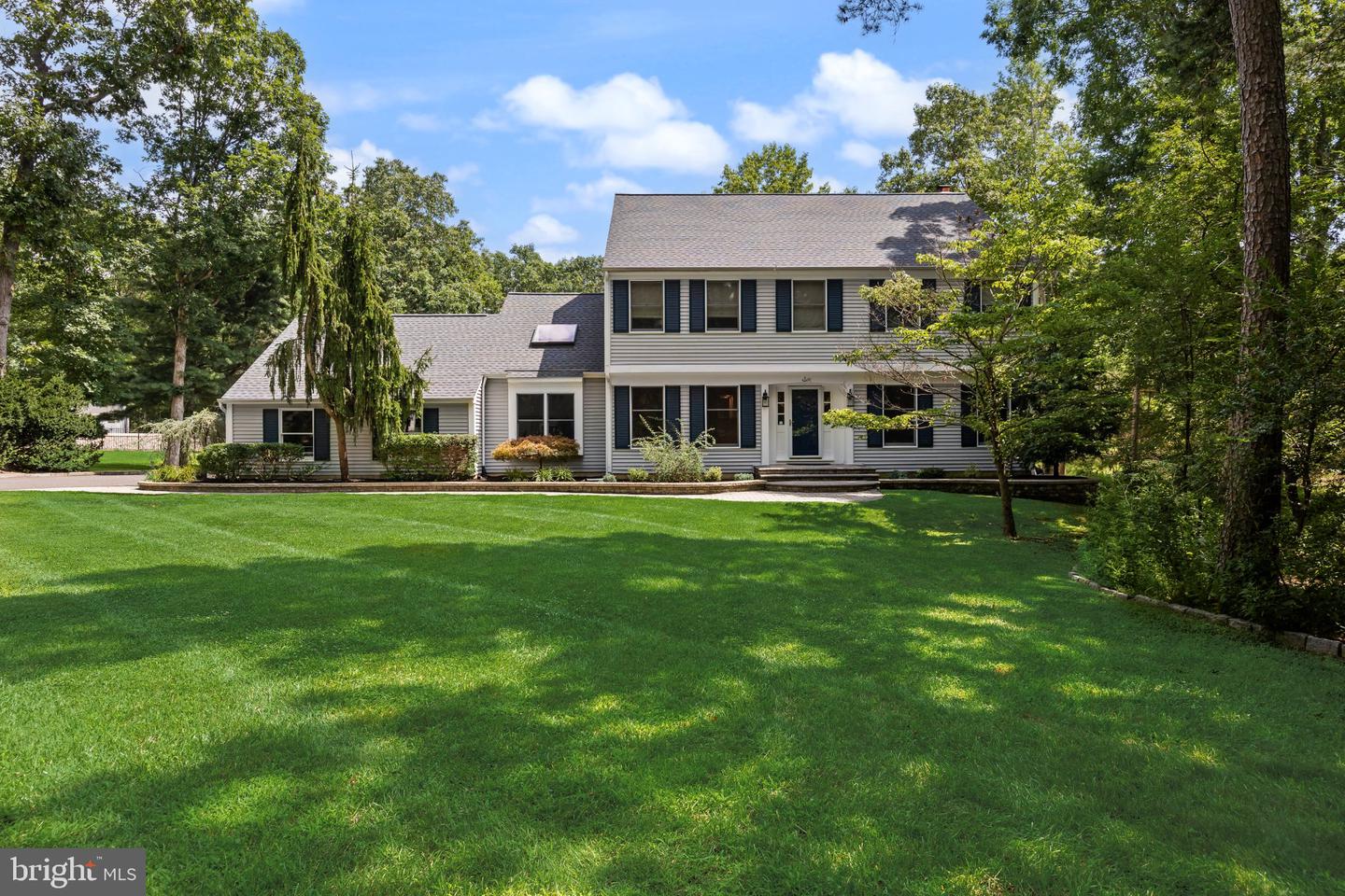6 Cobblestone Ln — photo
