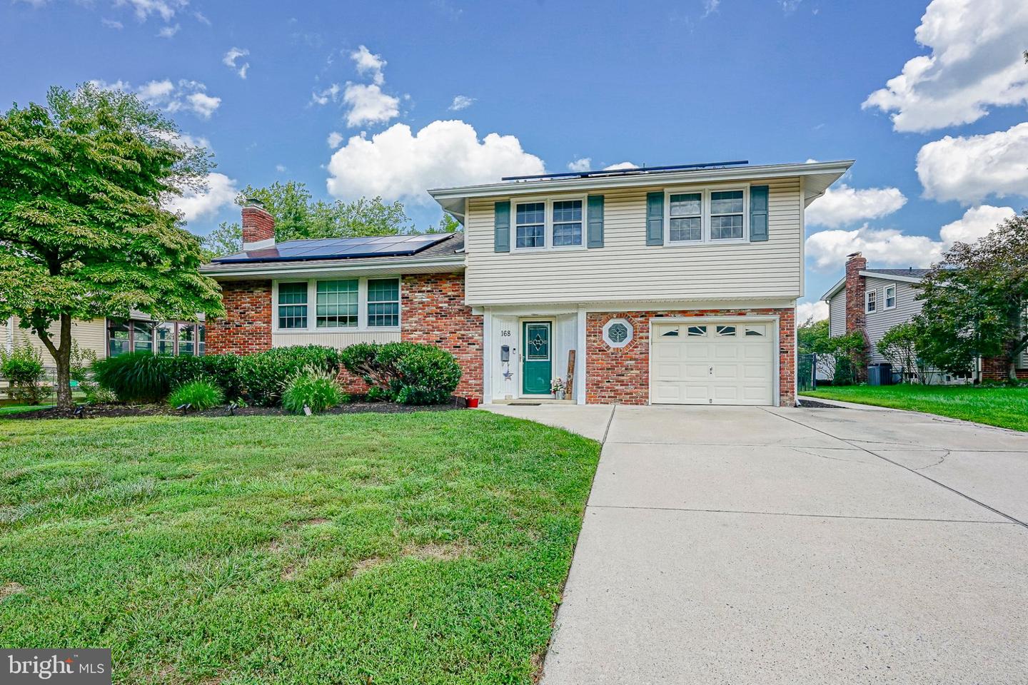 168 E St Andrews Dr — photo