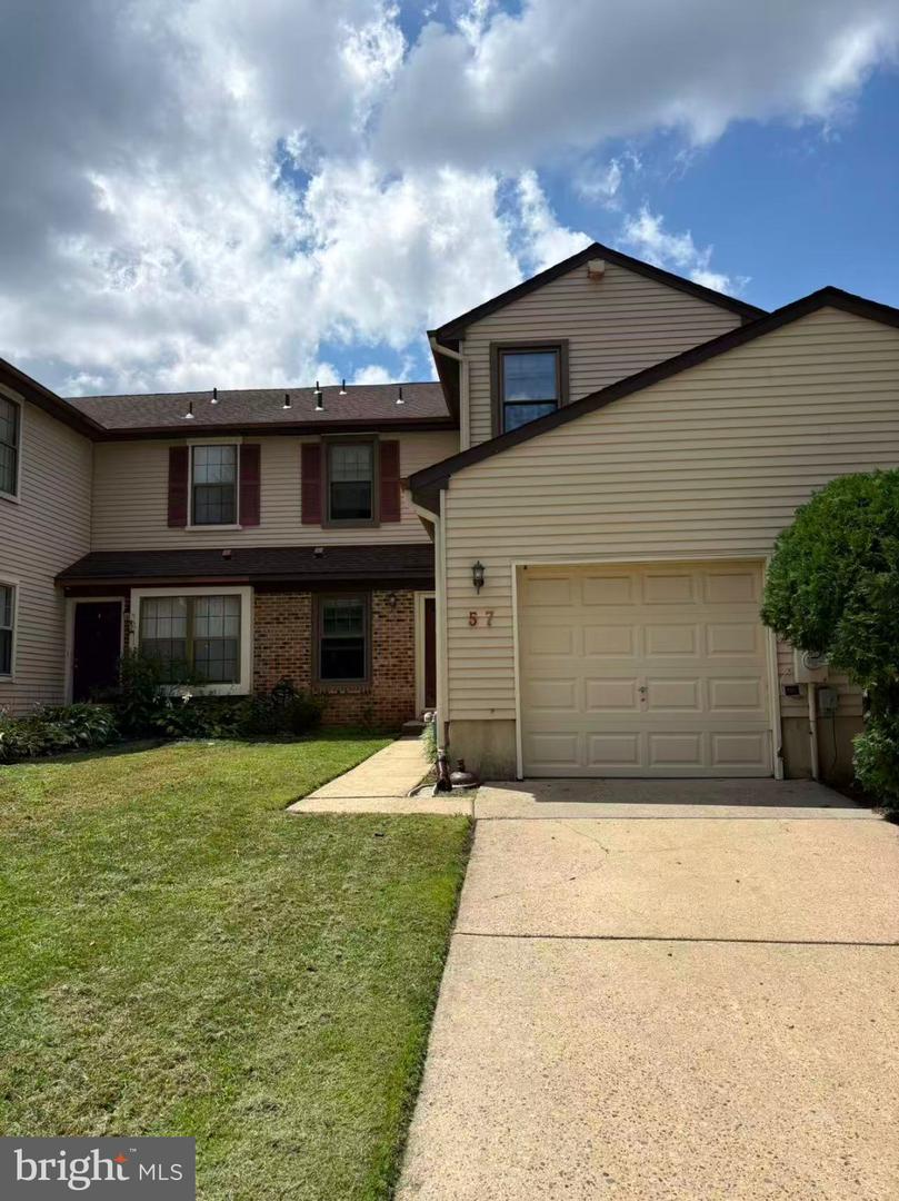 57 E Oleander Dr — photo