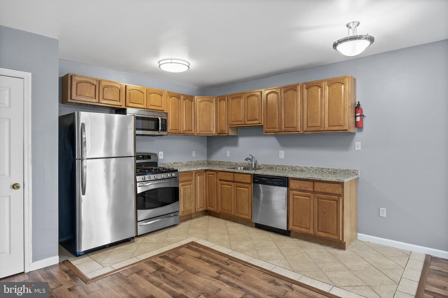 7 E Mill Road, Maple Shade, NJ 08052 — photo 3