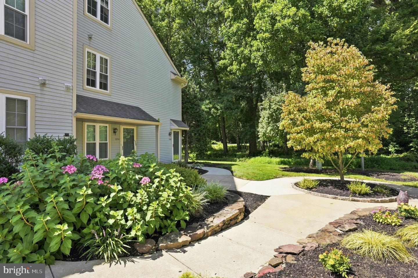 106-B Harwood Ct — photo