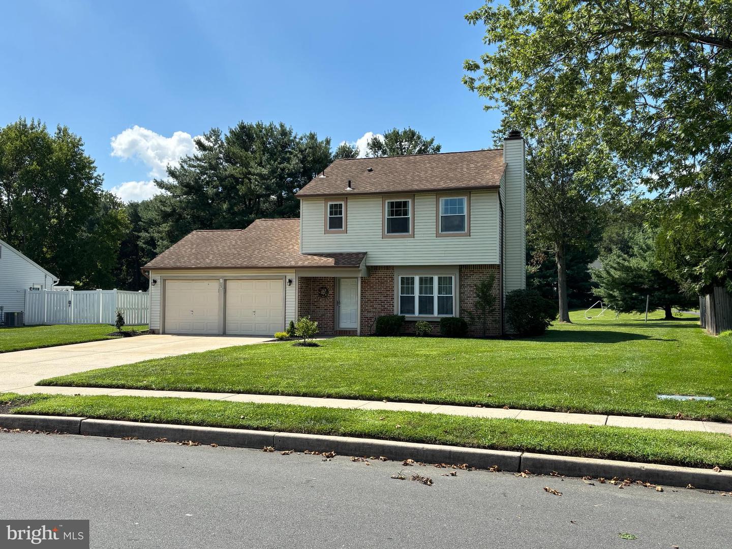 5 Woodcrest Dr — photo