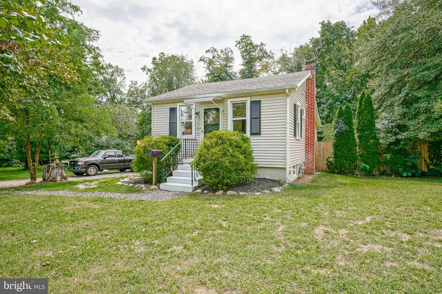 538 Alexander Ave — photo