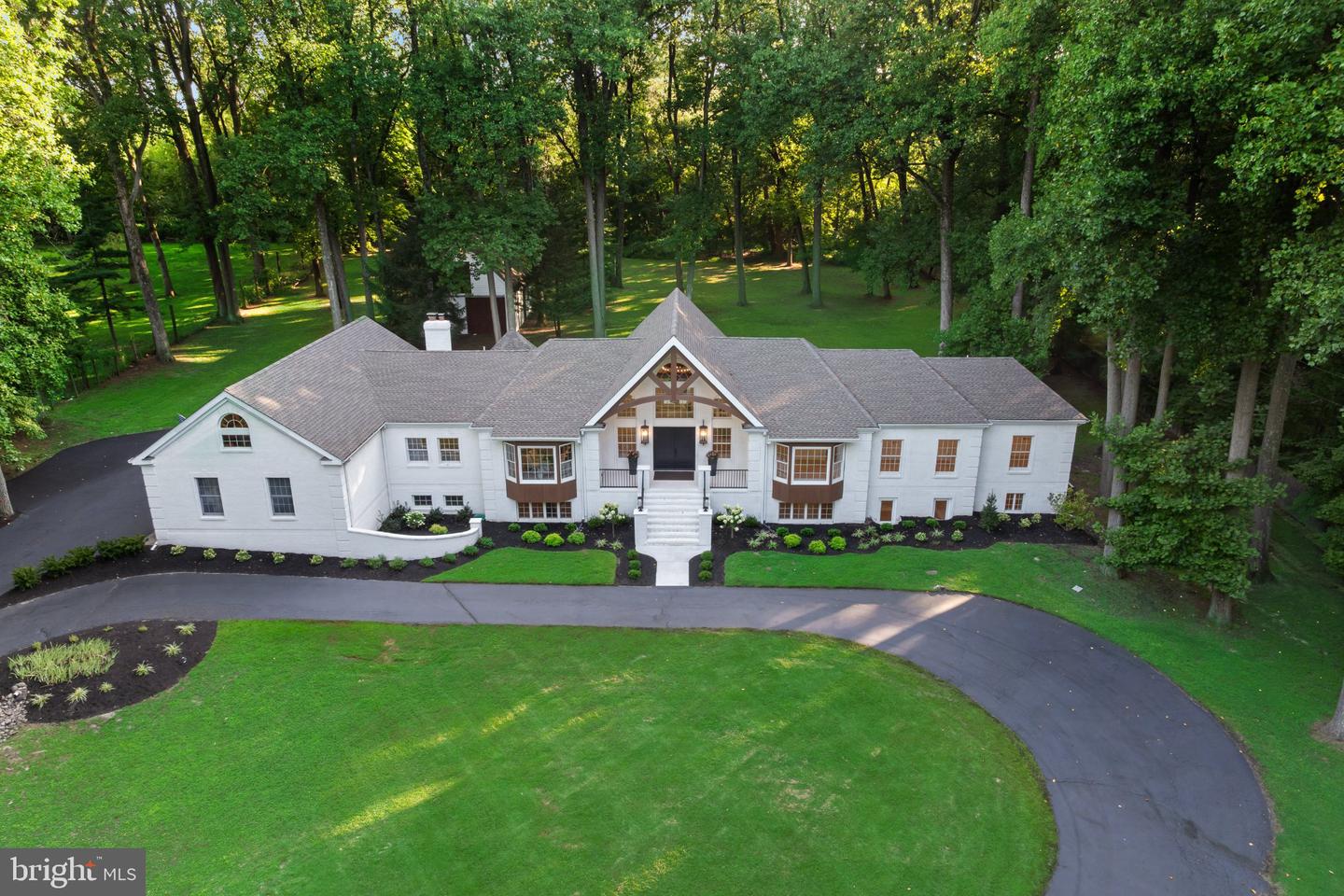 408 Creek Rd — photo
