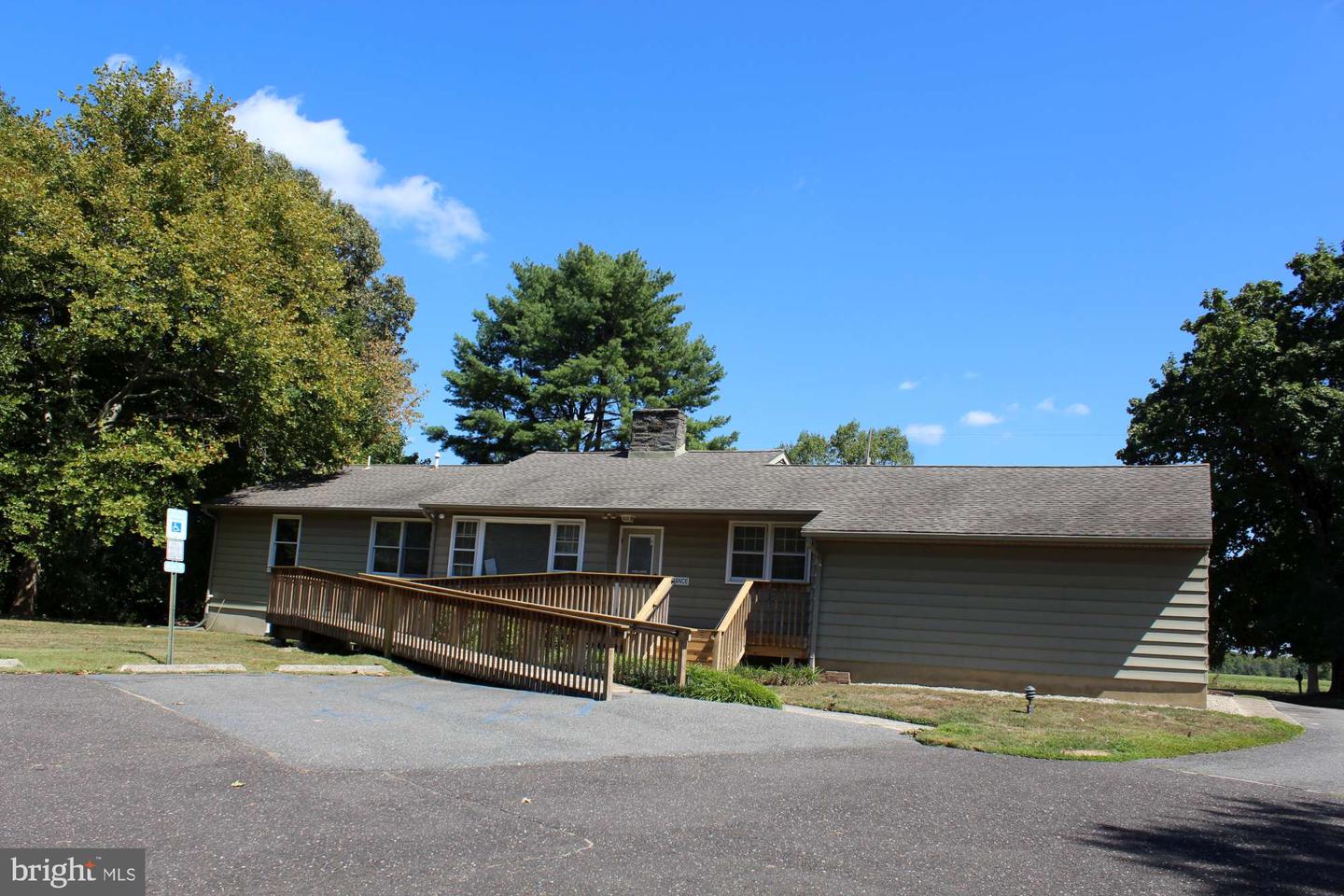 332 Stokes Rd — photo