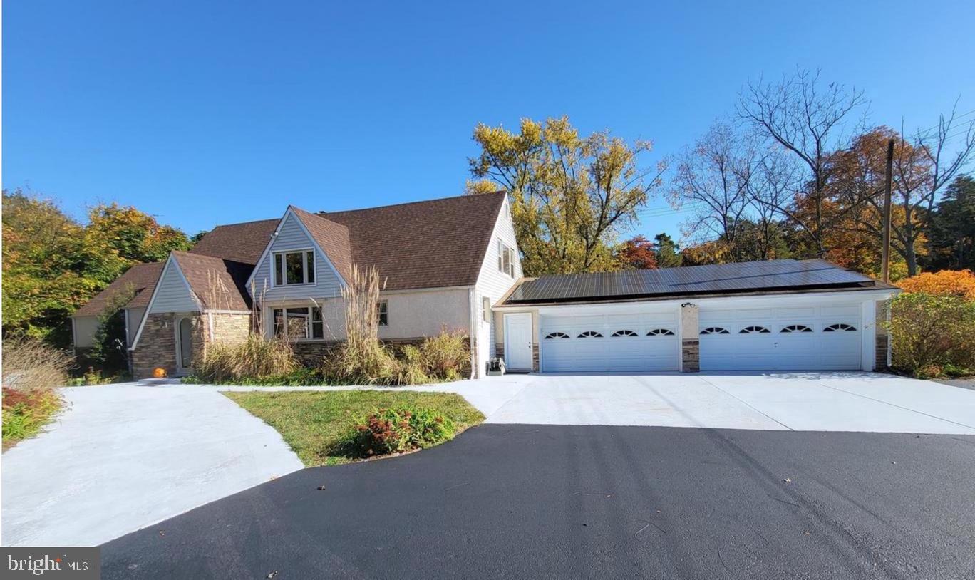 1662 Route 206 — photo