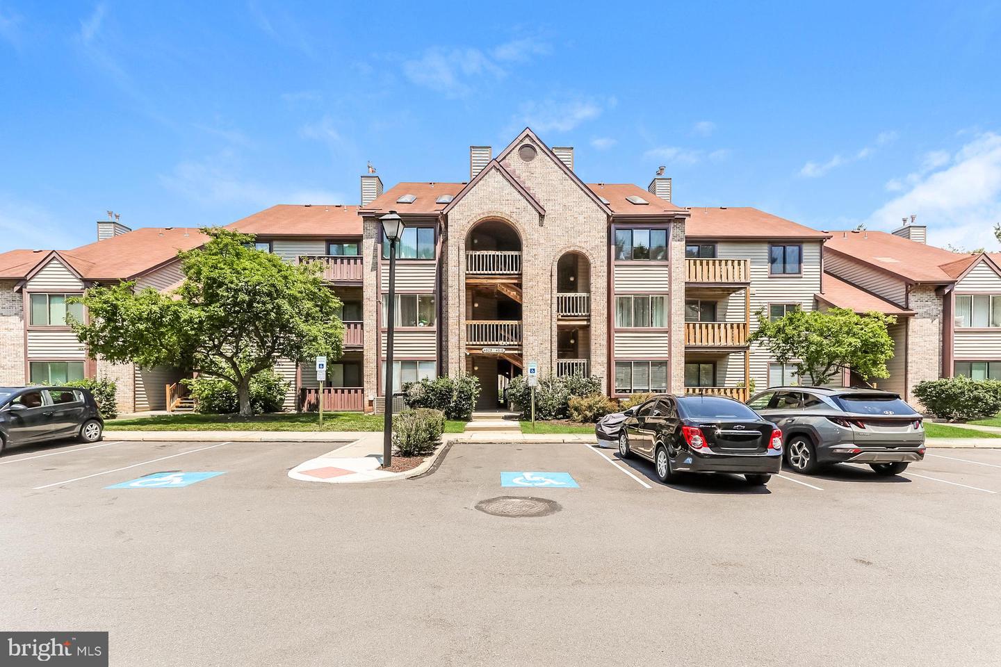 4607 Aberdeen Dr — photo