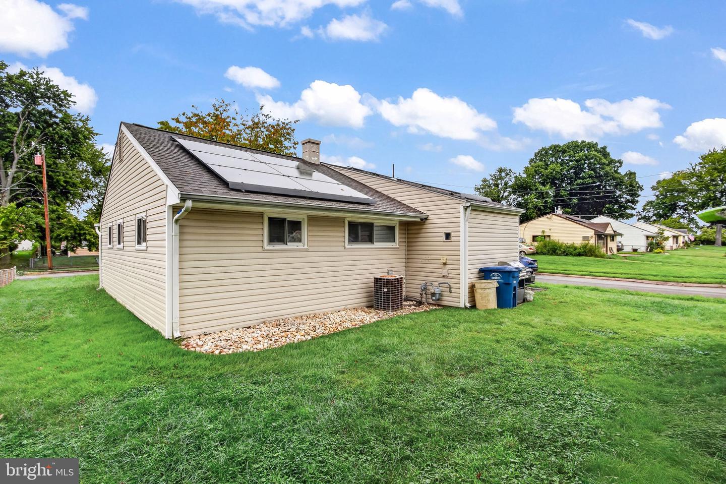 528 S Maple Avenue, Maple Shade, NJ 08052 — photo 2