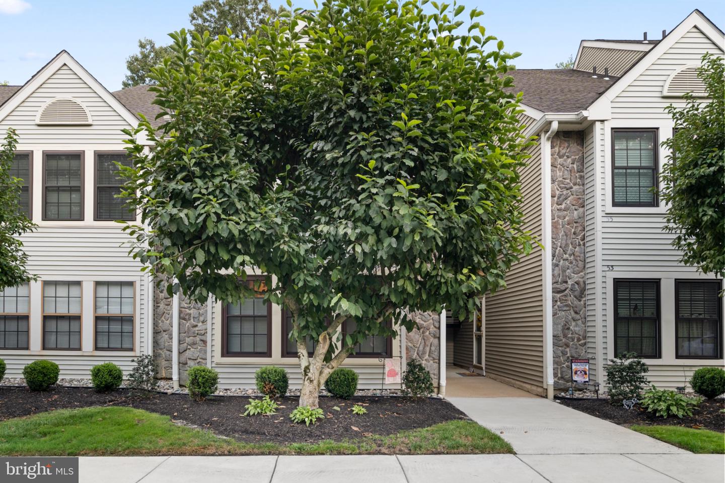 54 Summit Ct — photo