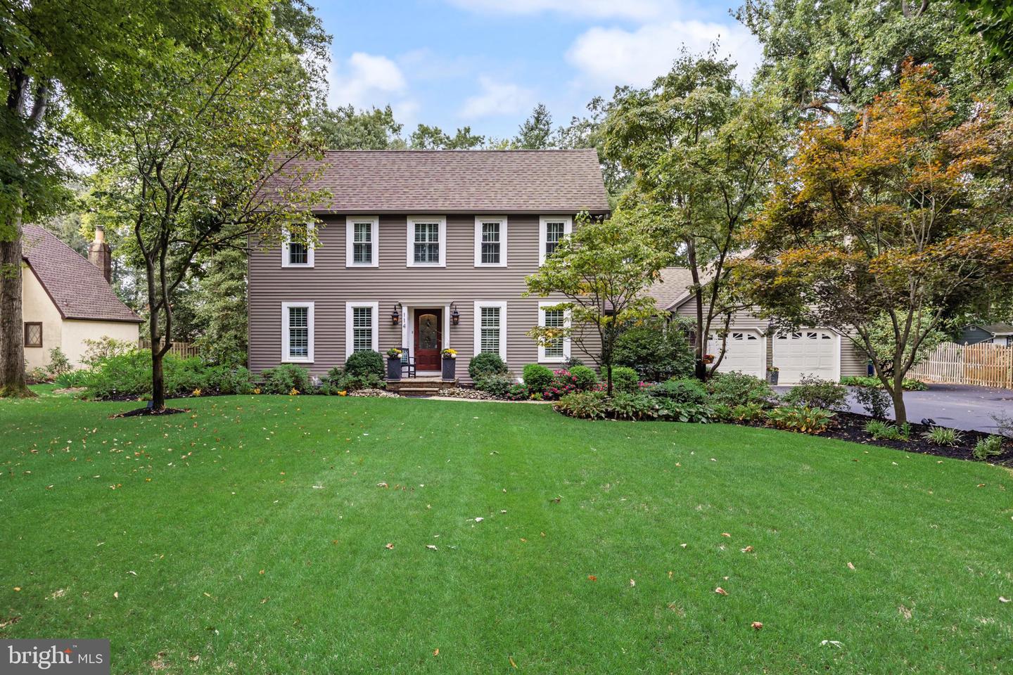 114 Laurel Ln — photo