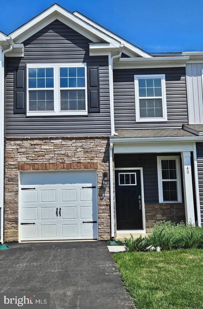 40 Elliot Ln — photo