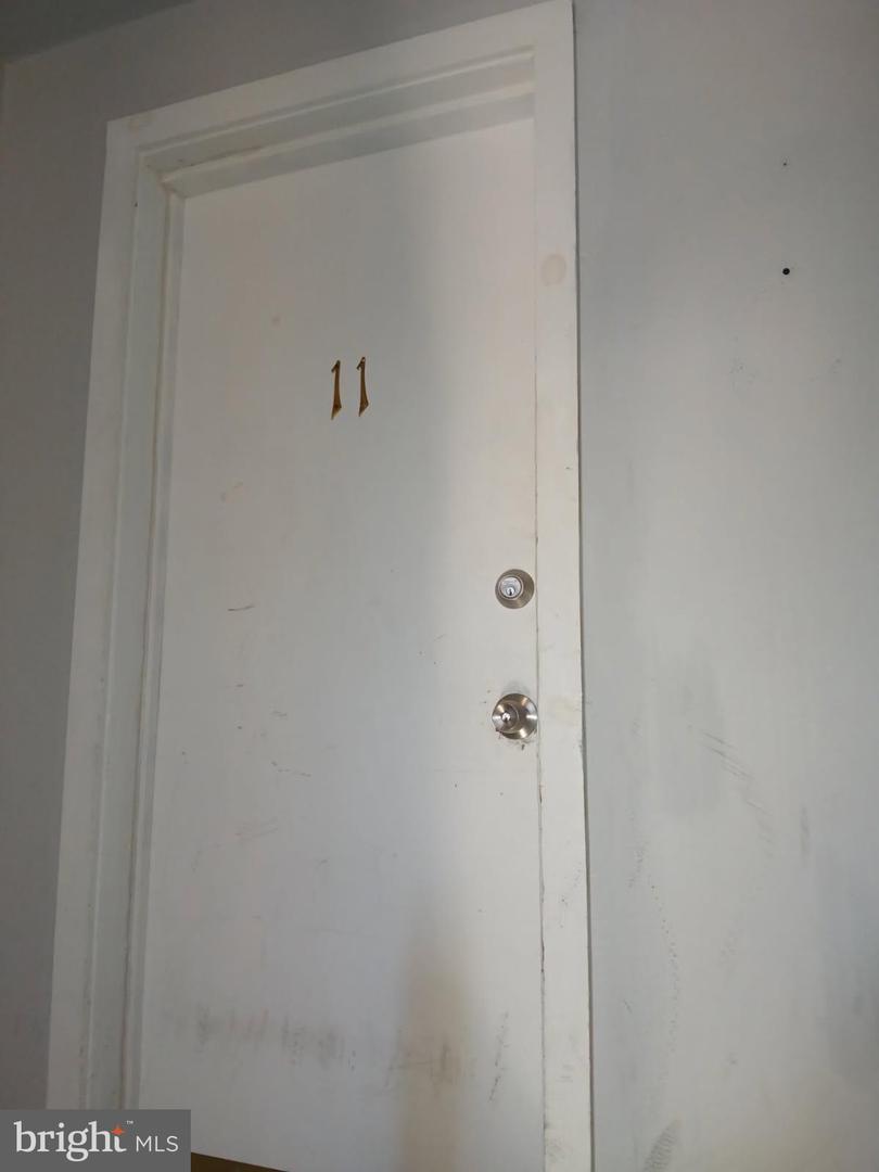 8 Trenton Rd #11 — photo