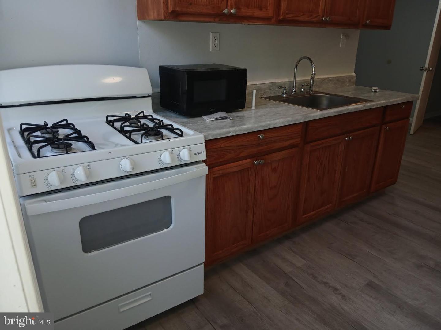 8 Trenton Rd #15 — photo