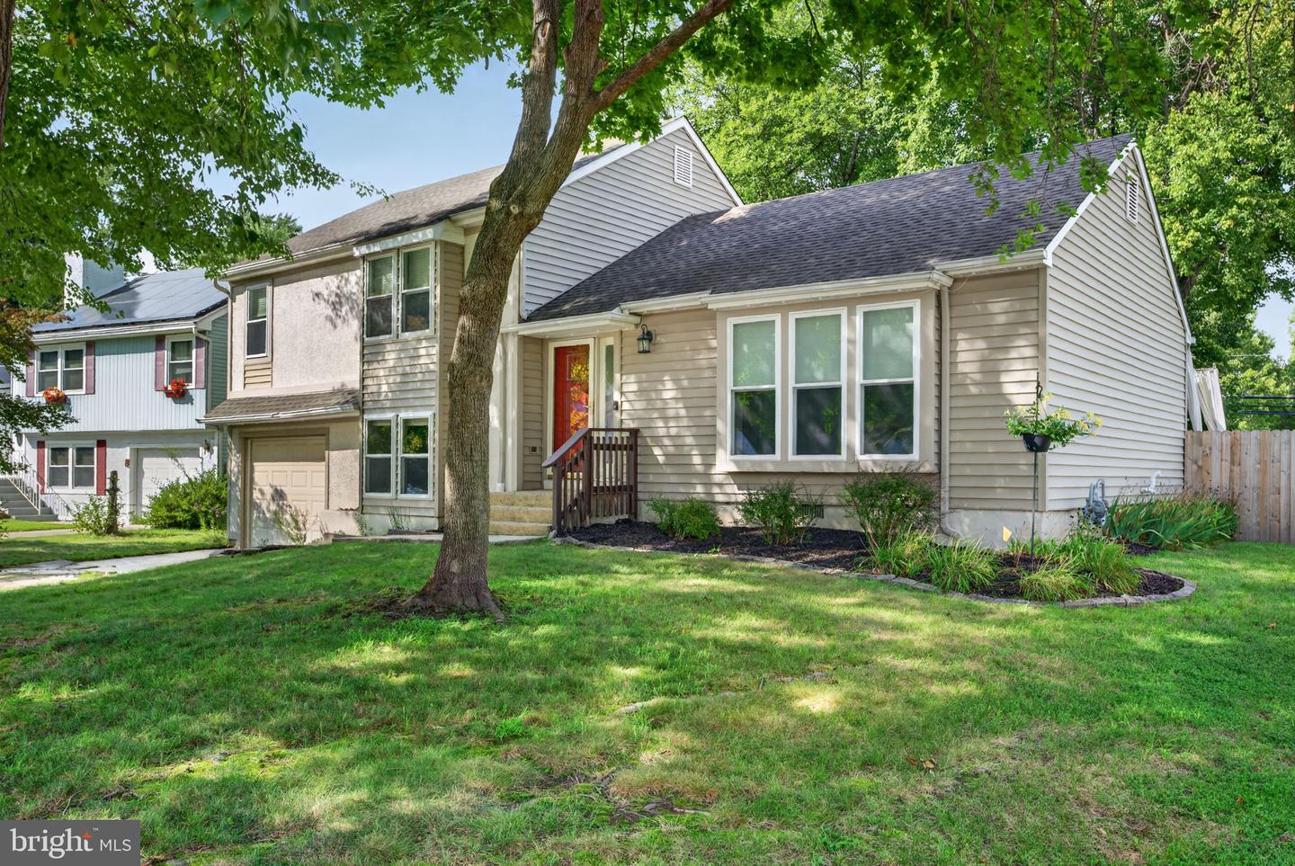 9 Camelia Ln — photo