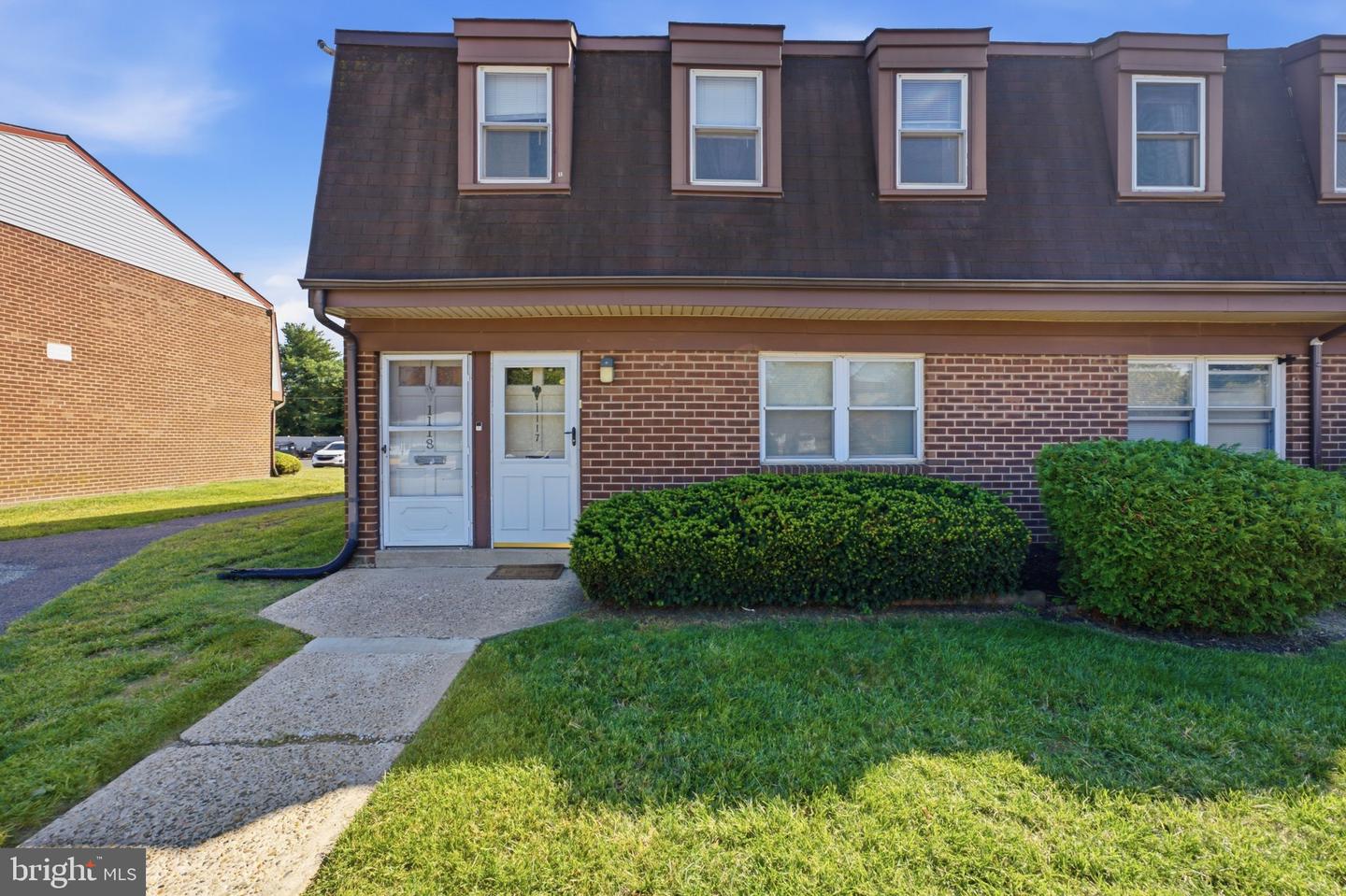 1117 Kaye Ct — photo