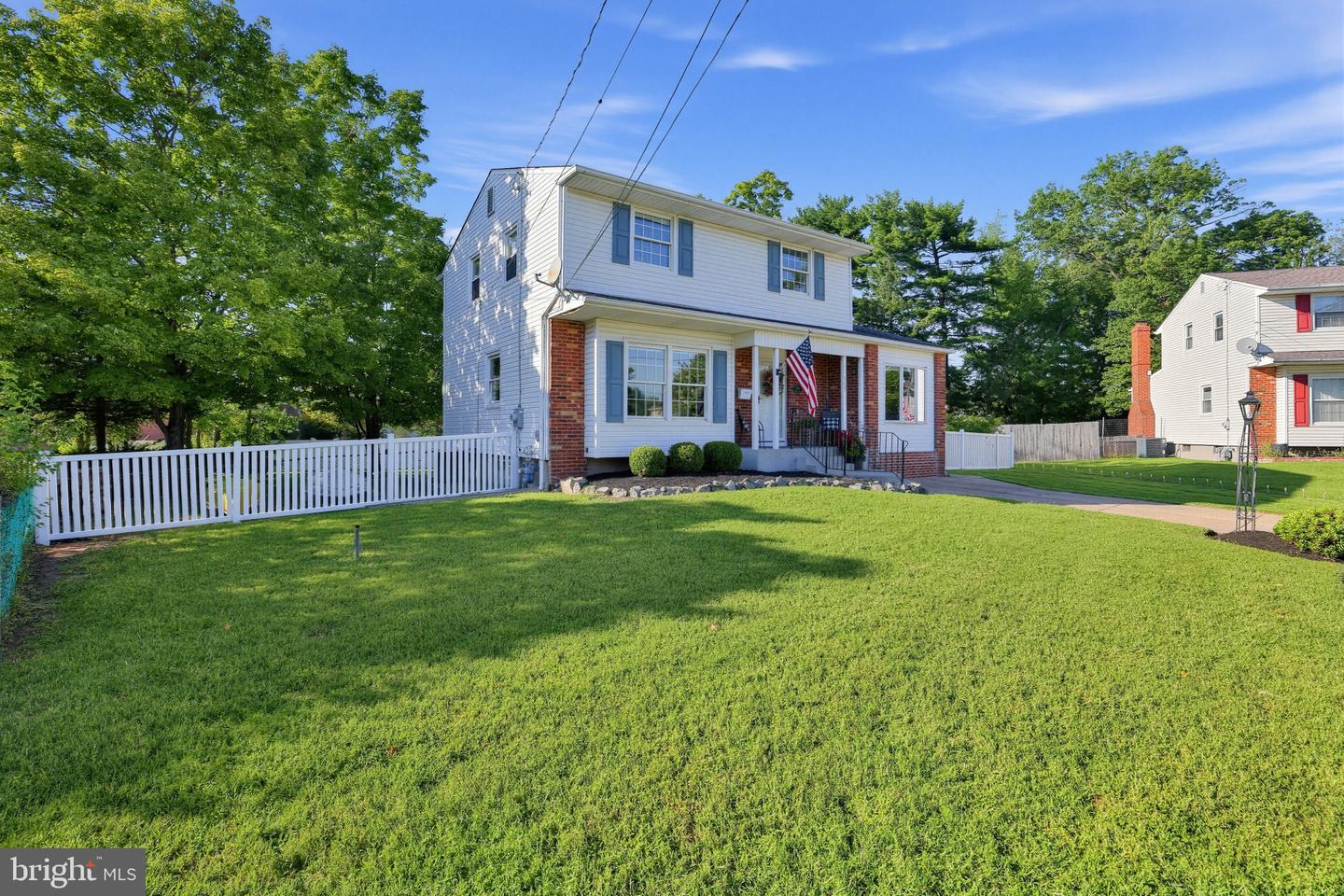 309 Ithaca Ct — photo