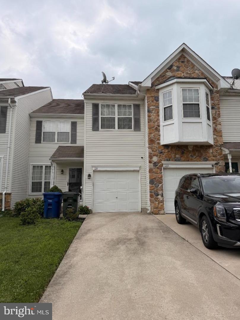 121 Threadleaf Ter — photo
