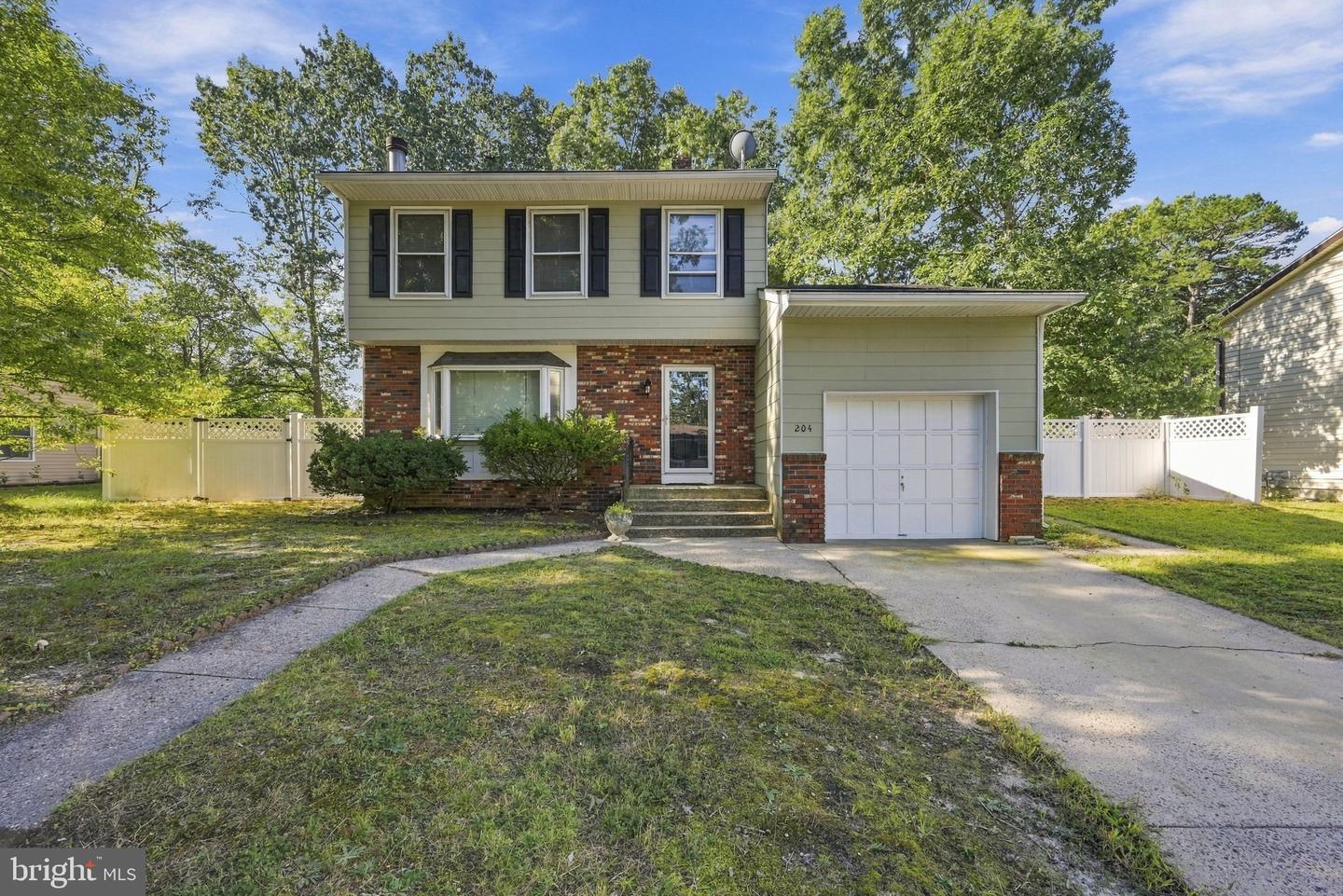204 Idaho Trl — photo
