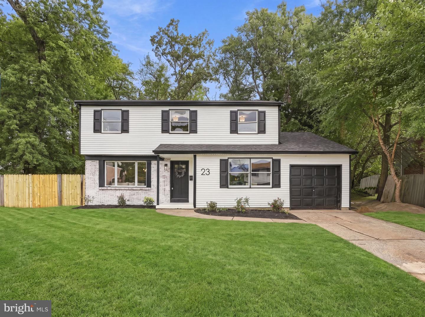 23 Walnut Dr — photo