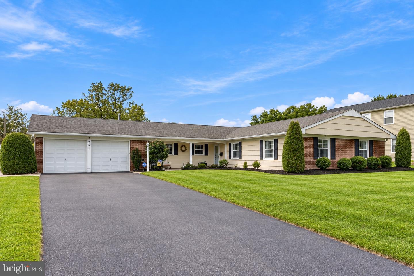 251 Tiffany Ln — photo