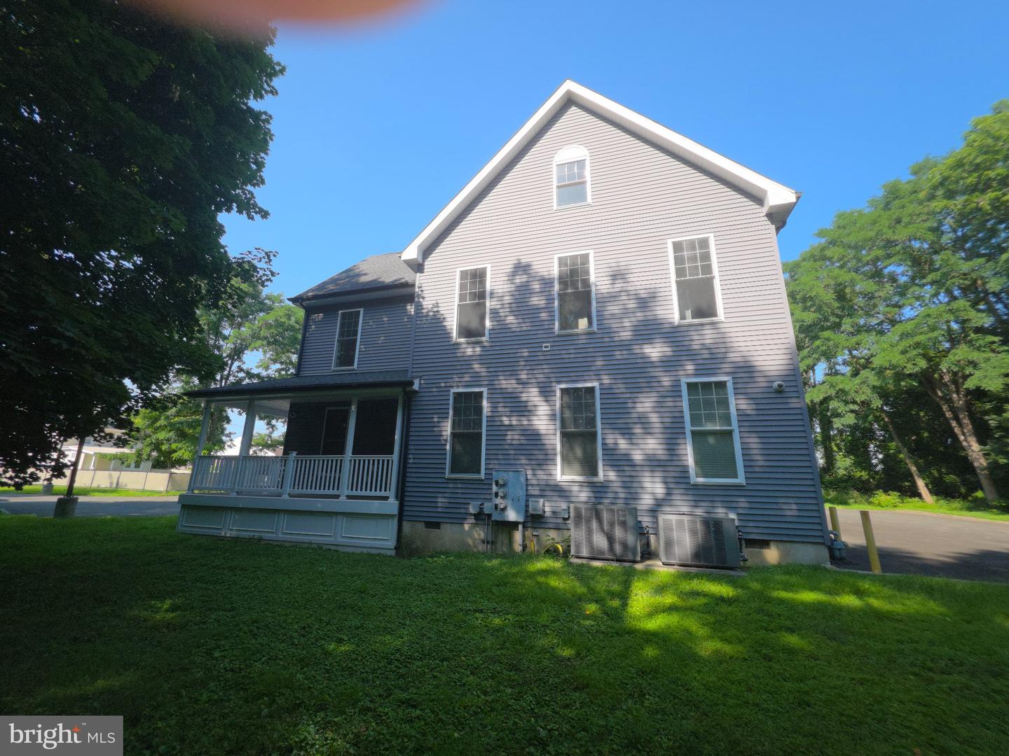 123 E Main Street, Wrightstown, NJ 08562 — photo 2
