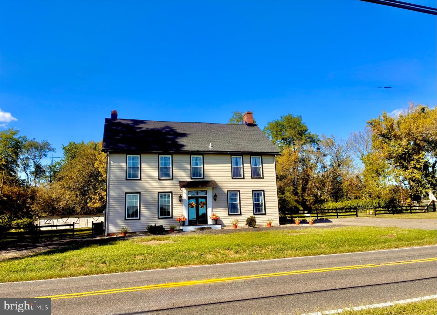 1677 Burlington Jacksonville Rd — photo