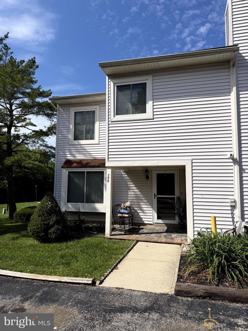 299 Ivy Ct — photo