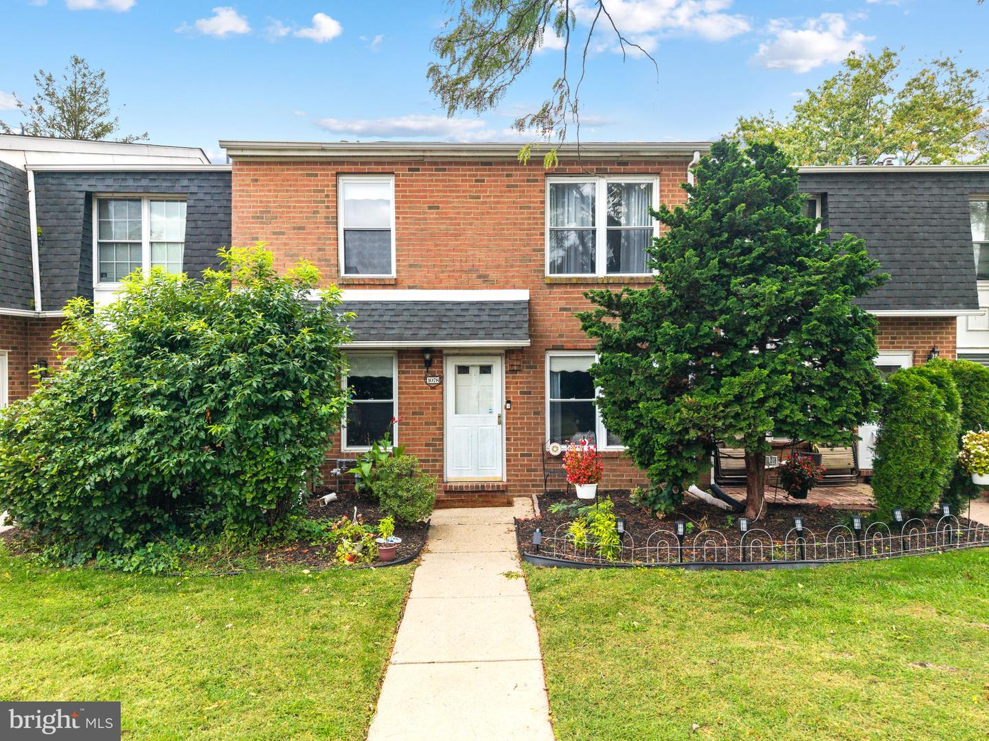 1078 Harbour Dr — photo