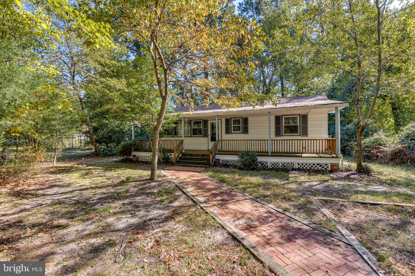 106 Pine Blvd — photo