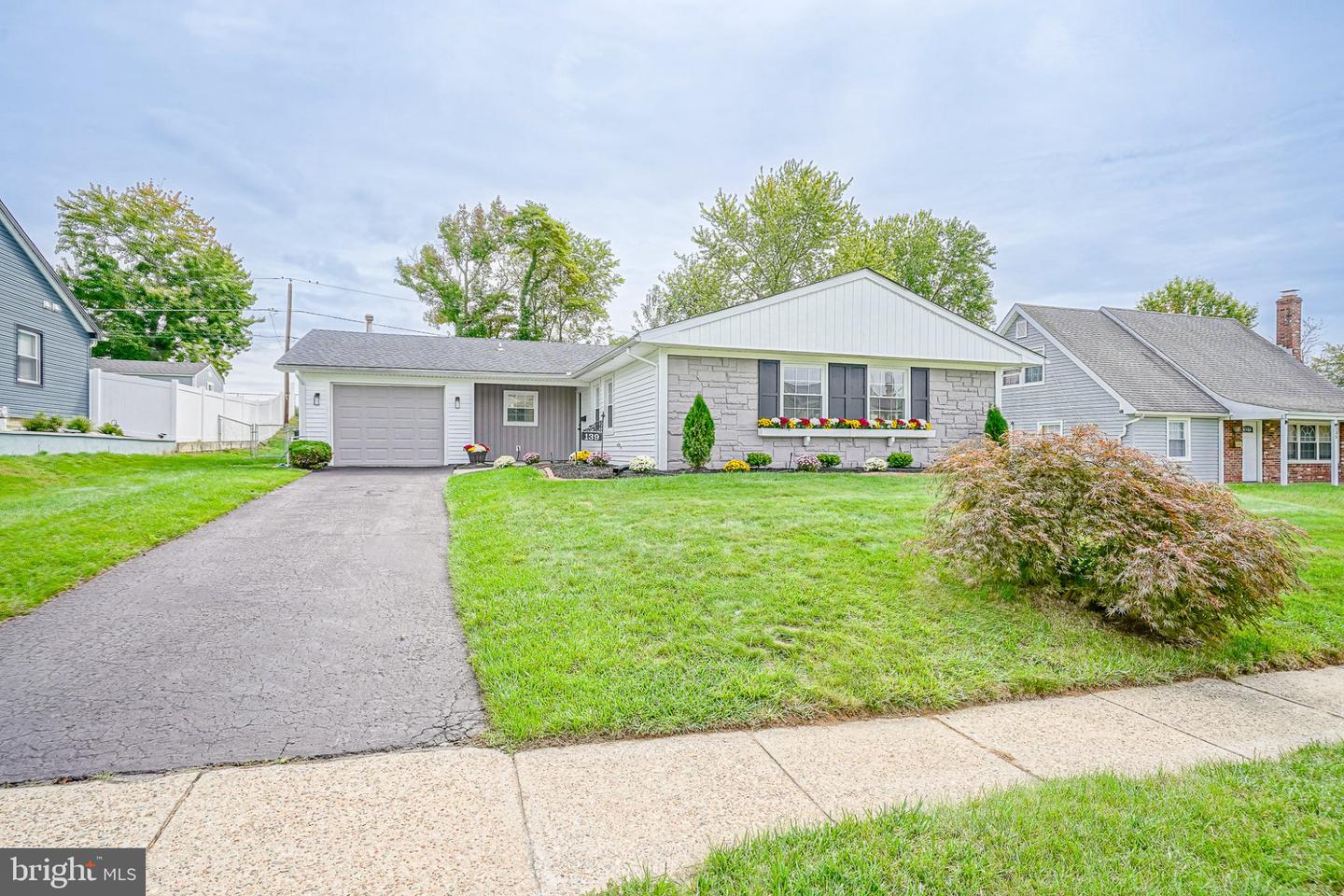 139 Edge Ln — photo