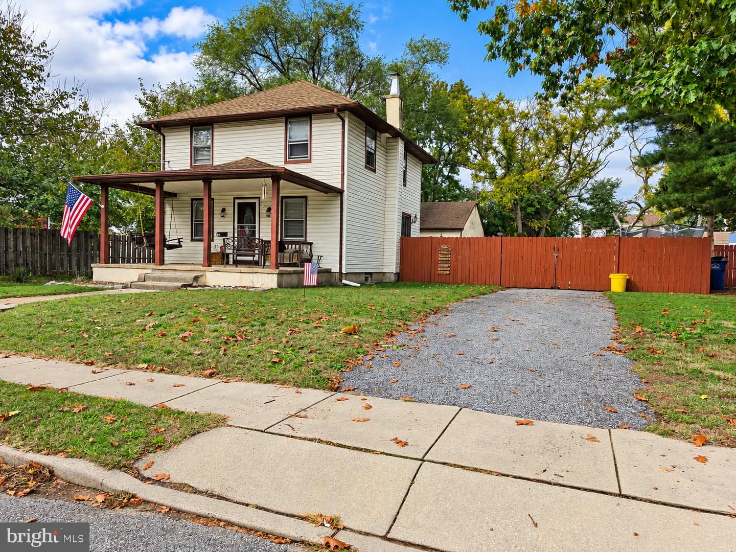 115 Oxford Rd — photo
