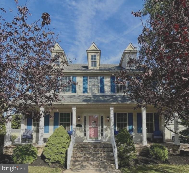 111 S Main St — photo