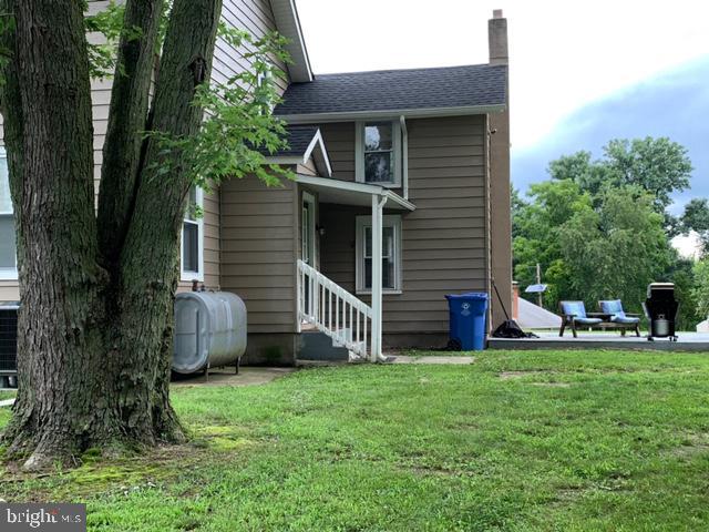 123 Hartford Rd Apt. B — photo