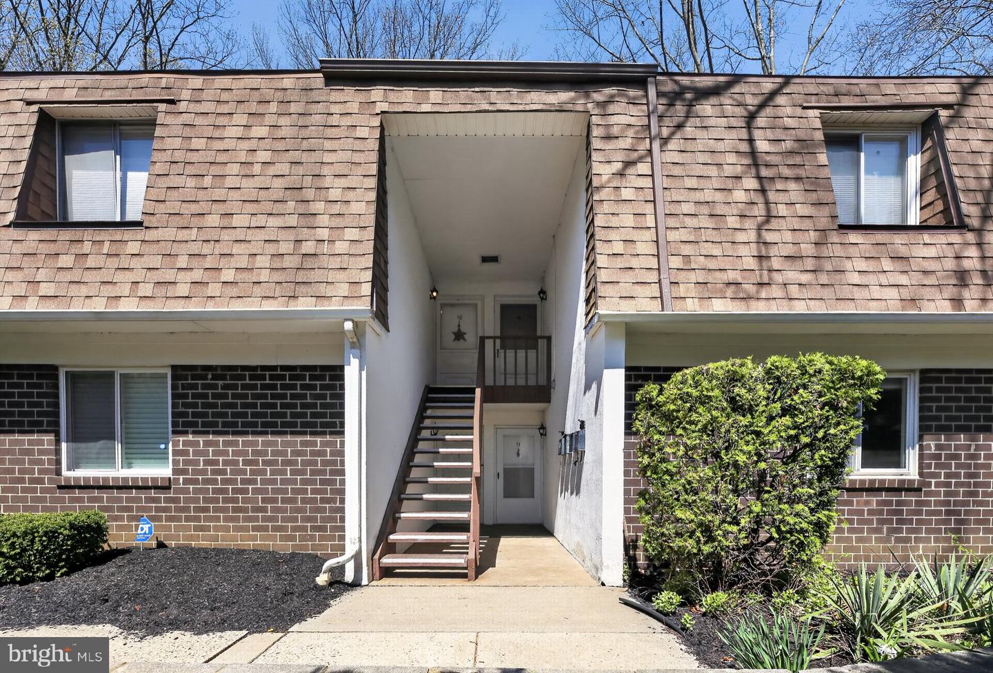 411-B10 N Stiles Ave #B-10 — photo
