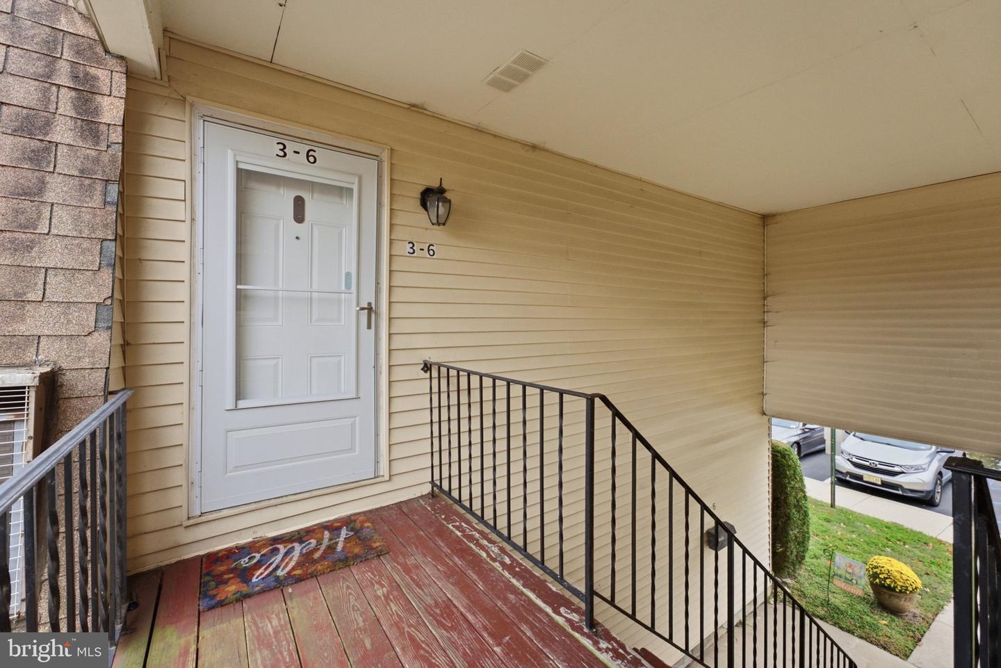 3-6 Florence Tollgate Pl — photo