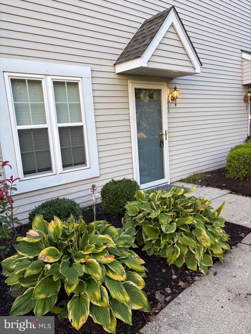 1011-A Oswego Ct — photo