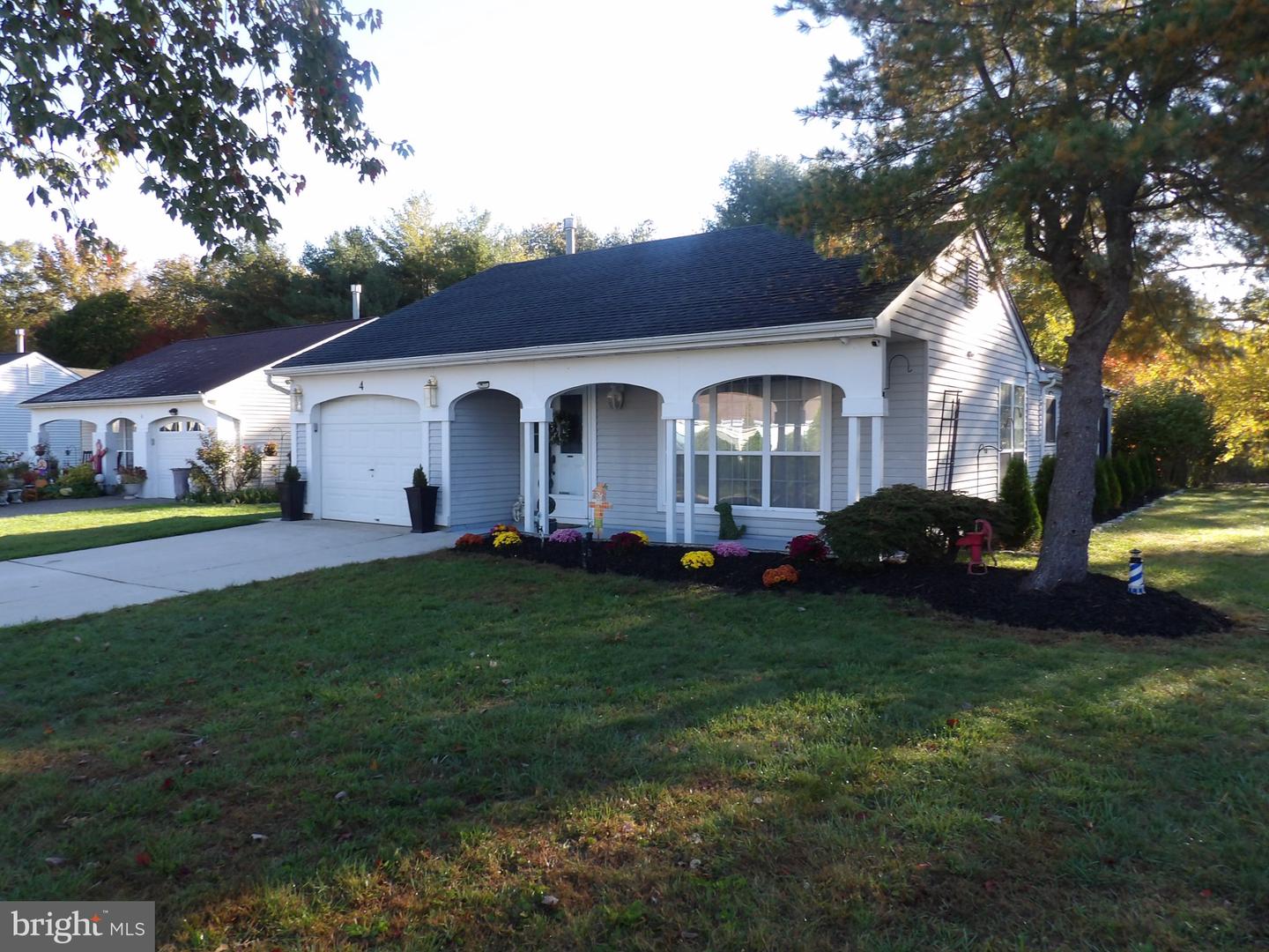 4 Buxton Ct — photo