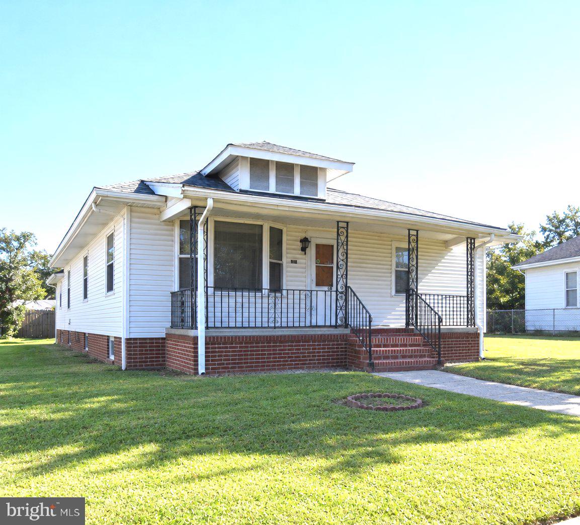 1307 High St — photo