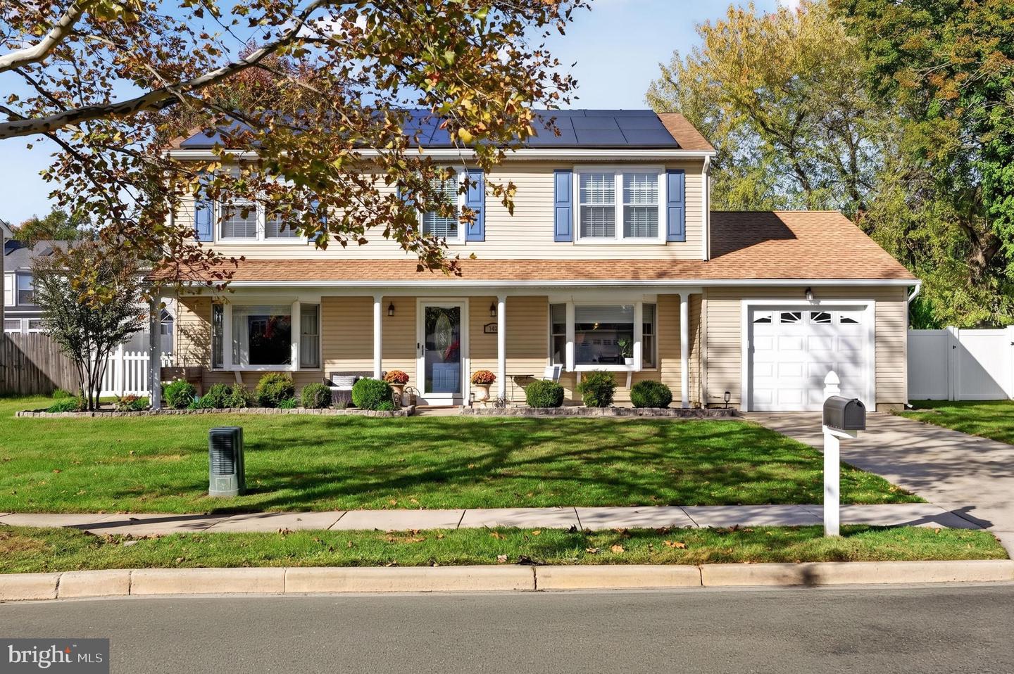 143 Greenbrook Dr — photo