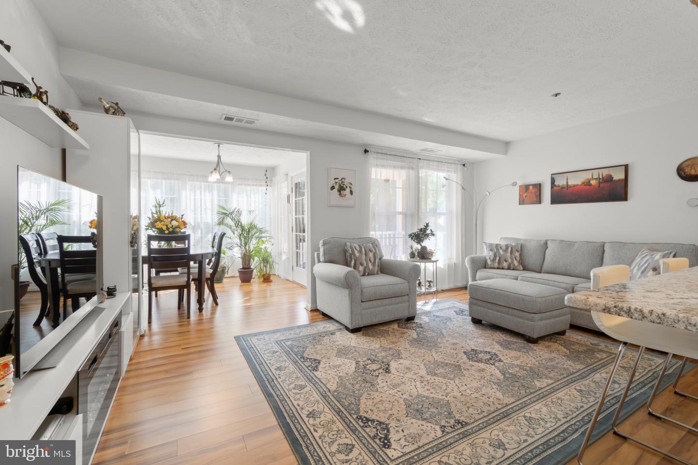 5 Inverness Cir — photo