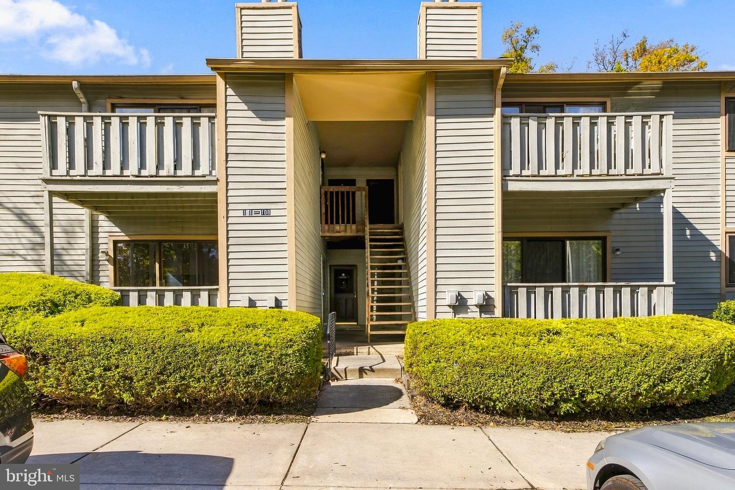 105 Woodhollow Dr — photo