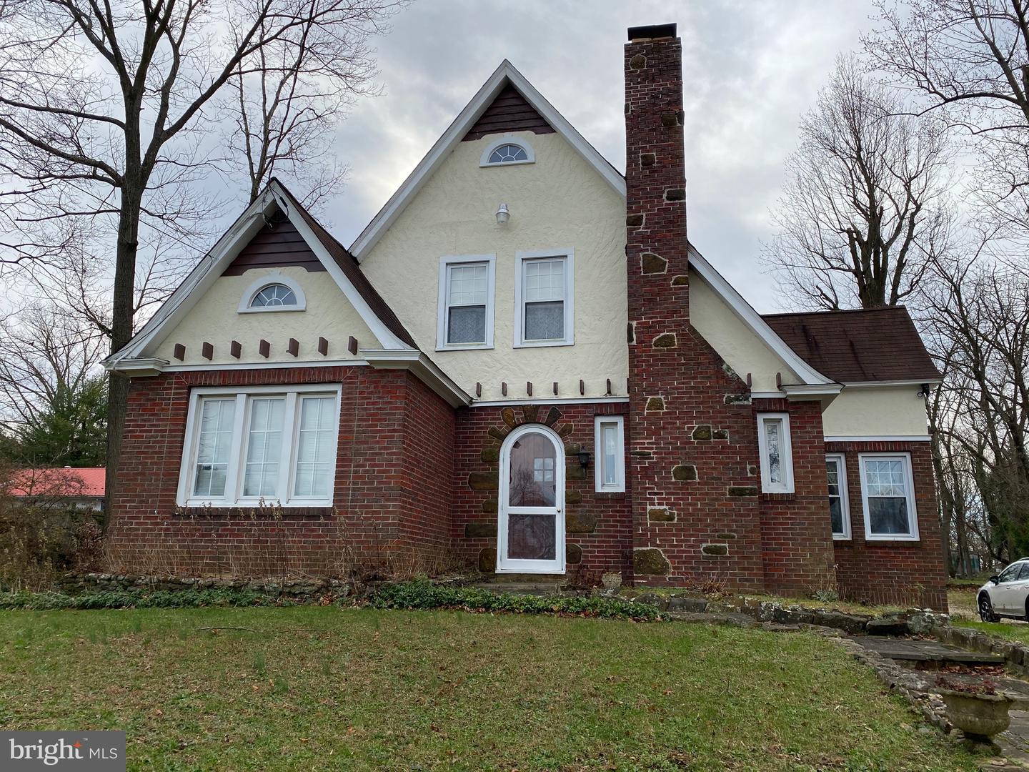 1457 W Landis Ave — photo
