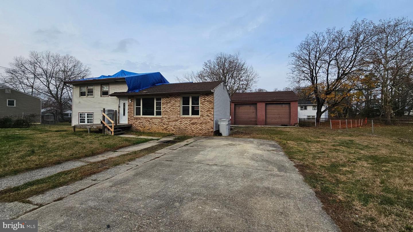 1500 Venus Dr — photo