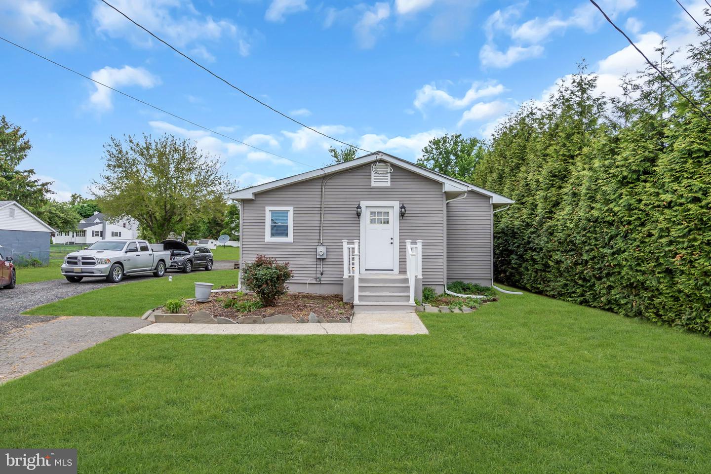 727-729 Shiloh Pike — photo